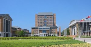 トミーズ健　大学